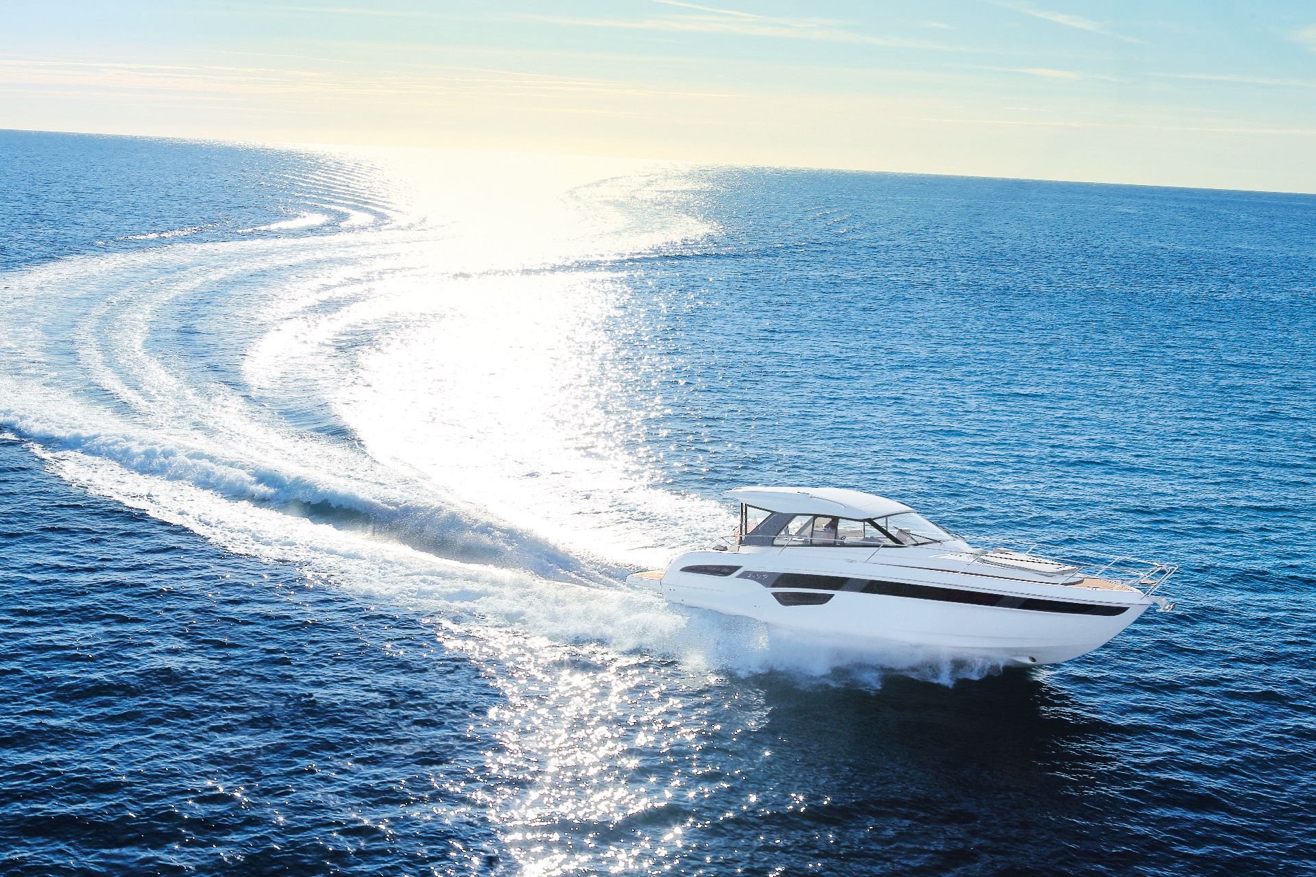 book motor yacht online, motor yacht charter, motor boating, motor yacht