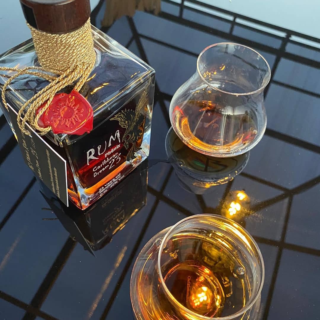 Book yachts online - False - False - 0.5L Rum Phönix Caribbean Dream 12y - rent